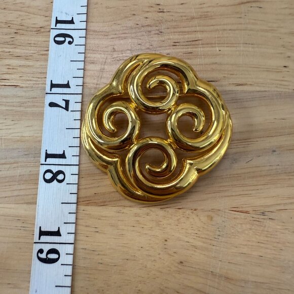 Anne Klein Vintage Gold-Tone Swirl Brooch, For sweater, shawl, or poncho - Picture 2 of 9